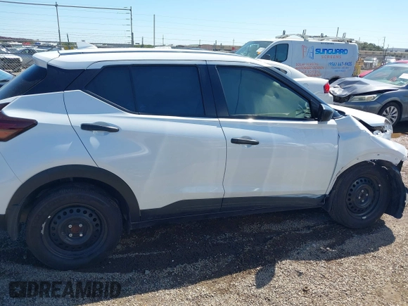 2024 Nissan Kicks S with VIN 3N1CP5BV1RL584152, listed as a IAAI auction lot 41663607 with 1,379 mi miles and . Bid and sale history available at carsss.com. Image 14.