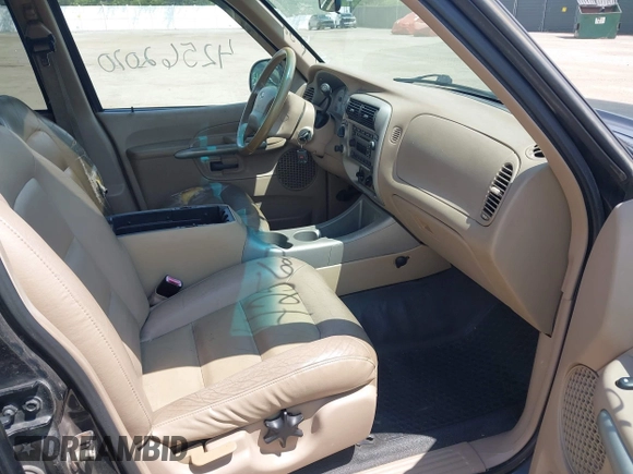 2002 Ford Explorer Sport Trac Value z VIN 1FMZU77E82UB50497, wystawiony jako IAAI lot #42562070 z przebiegiem 188 602 mil mil oraz . Historia ofert i sprzedaży dostępna na DreamBid. Obrazek 5.