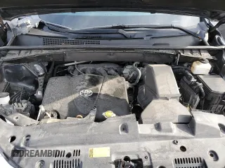 2017 Toyota Highlander LE with VIN 5TDBZRFH0HS396813, listed as a Copart auction lot 60111765 with 101,782 mi miles and Salvage title. Bid and sale history available at DreamBid. Image 12.