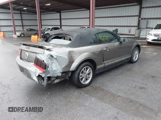 2005 Ford Mustang Deluxe with VIN 1ZVFT84N055214712, listed as a IAAI auction lot 40855851 with 98,307 mi miles. Bid and sale history available at carsss.com. Image 4.