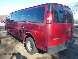 2006 Chevrolet Express Passenger with VIN 1GAHG39U861219905, listed as a IAAI auction lot 41910472 with 199,665 mi miles and . Bid and sale history available at DreamBid. Image 6.