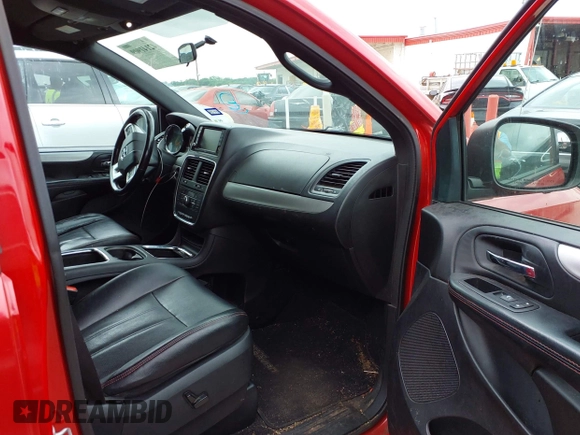 2014 Dodge Grand Caravan R/T with VIN 2C4RDGEG6ER430882, listed as a IAAI auction lot 42141909 with 98,042 mi miles and . Bid and sale history available at DreamBid. Image 5.