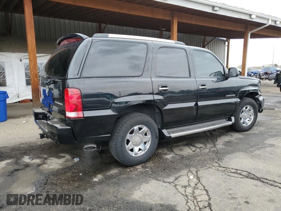 2004 Cadillac Escalade z VIN 1GYEK63N74R232309, wystawiony jako Copart lot #53099795 z przebiegiem 222 698 mil mil oraz Szkoda całkowita • Salvage title. Historia ofert i sprzedaży dostępna na DreamBid. Obrazek 3.