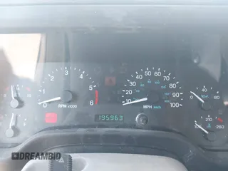 2000 Jeep Wrangler Sahara с VIN 1J4FA59S0YP748057, выставлен на аукционе IAAI как лот 42420342 с пробегом 195 963 миль миль и . История ставок и продаж доступна на DreamBid. Изображение 7.