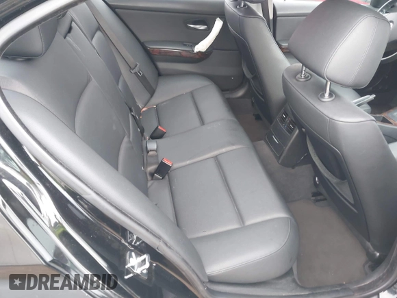 2007 BMW 3 Series 328i with VIN WBAVC53517FZ80487, listed as a IAAI auction lot 42643410 with 225,942 mi miles and . Bid and sale history available at DreamBid. Image 8.