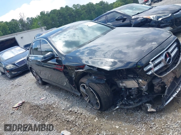 2018 Mercedes-Benz E-Class E 300 with VIN WDDZF4KB5JA345523, listed as a IAAI auction lot 39889766 with 782,391 mi miles. Bid and sale history available at carsss.com. Image 13.