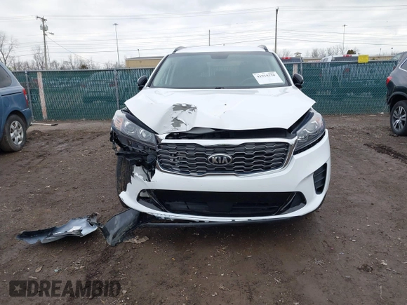 2020 Kia Sorento LX V6 with VIN 5XYPGDA57LG691635, listed as a IAAI auction lot 41918250 with 68,003 mi miles. Bid and sale history available at carsss.com. Image 6.