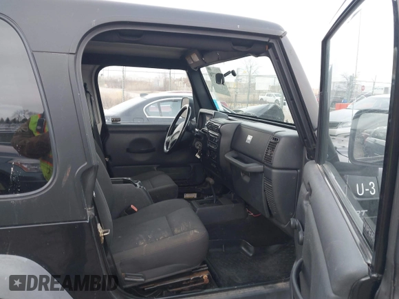 2006 Jeep Wrangler Sport with VIN 1J4FA49S66P746787, listed as a IAAI auction lot 41537730 with 97,365 mi miles. Bid and sale history available at carsss.com. Image 5.