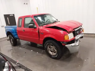 2005 Ford Ranger XLT with VIN 1FTZR45E15PA52471, listed as a IAAI auction lot 41478665 with 1 mi miles. Bid and sale history available at carsss.com. Image 1.