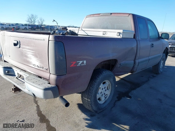 2001 Chevrolet Silverado 1500 LT with VIN 1GCEK19T21E343934, listed as a IAAI auction lot 41363171 with 366,954 mi miles. Bid and sale history available at carsss.com. Image 4.