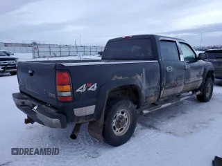 2005 GMC Sierra 2500HD SLT z VIN 1GTHK23275F954643, wystawiony jako Copart lot #88629455 z przebiegiem Nie podano mil oraz Nie do naprawy • Non repairable. Historia ofert i sprzedaży dostępna na DreamBid. Obrazek 3.