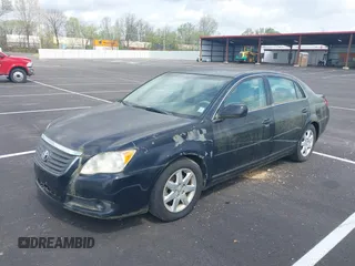 2008 Toyota Avalon XL with VIN 4T1BK36B38U319020, listed as a IAAI auction lot 41972622 with 250,000 mi miles and . Bid and sale history available at DreamBid. Image 2.