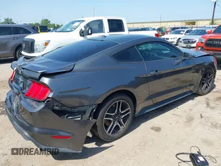 2019 Ford Mustang EcoBoost z VIN 1FA6P8TH1K5118026, wystawiony jako IAAI lot #42204167 z przebiegiem 66 425 mil mil oraz . Historia ofert i sprzedaży dostępna na DreamBid. Obrazek 4.