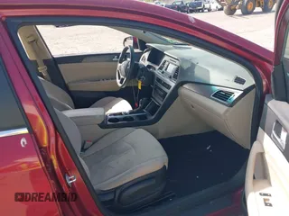2015 Hyundai Sonata Limited with VIN 5NPE34AF7FH088872, listed as a IAAI auction lot 42105320 with 151,622 mi miles and . Bid and sale history available at carsss.com. Image 5.