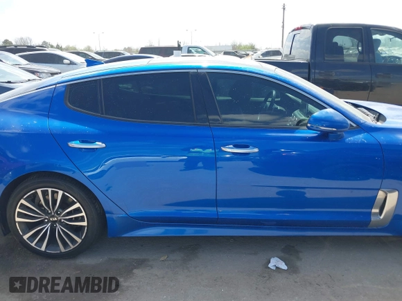 2018 Kia Stinger Premium with VIN KNAE25LA4J6014030, listed as a IAAI auction lot 41779050 with 151,471 mi miles. Bid and sale history available at carsss.com. Image 13.