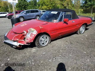 1986 Alfa Romeo Spider Veloce z VIN ZARBA5417G1036669, wystawiony jako Copart lot #81957554 z przebiegiem 71 219 mil mil oraz Tytuł czysty. Historia ofert i sprzedaży dostępna na DreamBid. Obrazek 1.