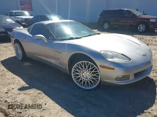 2005 Chevrolet Corvette with VIN 1G1YY24U055106486, listed as a IAAI auction lot 41825623 with 1 mi miles. Bid and sale history available at carsss.com. Image 1.