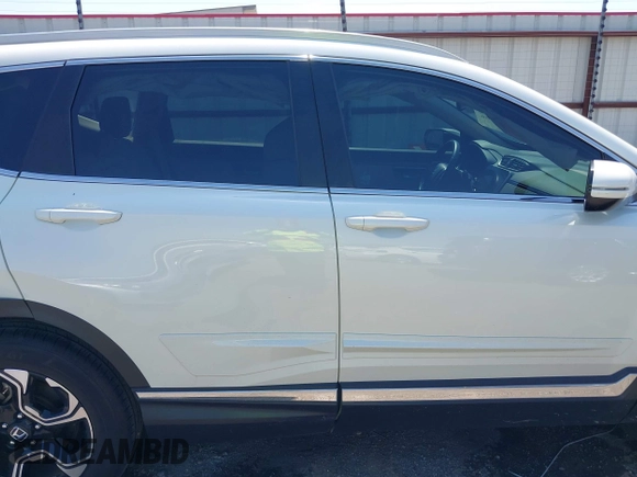 2018 Honda CR-V Touring with VIN 2HKRW2H93JH686298, listed as a IAAI auction lot 41979786 with 100,087 mi miles. Bid and sale history available at carsss.com. Image 13.