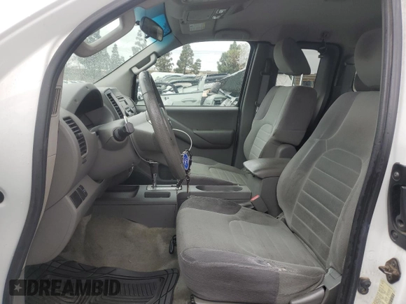 2014 Nissan Frontier S z VIN 1N6BD0CT6EN718386, wystawiony jako Copart lot #54769505 z przebiegiem 115 853 mil mil oraz Czysty tytuł • Clean title. Historia ofert i sprzedaży dostępna na DreamBid. Obrazek 7.