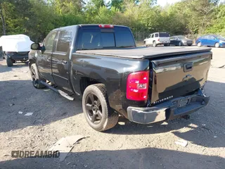 2007 Chevrolet Silverado 1500 LT w/1LT with VIN 2GCEC13JX71585434, listed as a IAAI auction lot 42062210 with 271,571 mi miles. Bid and sale history available at carsss.com. Image 3.