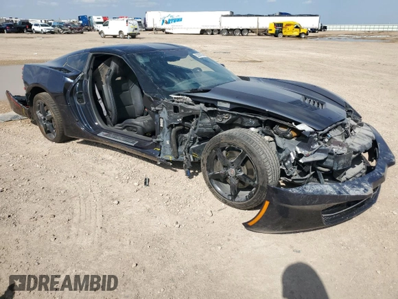 2015 Chevrolet Corvette 1LT z VIN 1G1YB2D73F5110187, wystawiony jako Copart lot #53357065 z przebiegiem 115 387 mil mil oraz Szkoda całkowita • Salvage title. Historia ofert i sprzedaży dostępna na DreamBid. Obrazek 4.
