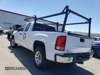 2010 GMC Sierra 1500 with VIN 1GTSCUEA2AZ146485, listed as a Copart auction lot 67342624 with 370,630 mi miles and Salvage Title. Bid and sale history available at DreamBid. Image 2.