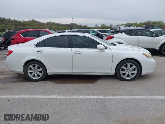 2008 Lexus ES 350 with VIN JTHBJ46G282183370, listed as a IAAI auction lot 42011306 with 230,946 mi miles. Bid and sale history available at carsss.com. Image 13.