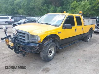 2002 Ford F-350 XL with VIN 1FTSW31F82EA52722, listed as a IAAI auction lot 42688553 with 121,065 mi miles and . Bid and sale history available at DreamBid. Image 2.