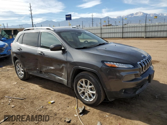 2016 Jeep Cherokee Altitude with VIN 1C4PJMCS9GW254796, listed as a Copart auction lot 44004445 with 96,189 mi miles and Salvage title. Bid and sale history available at DreamBid. Image 4.
