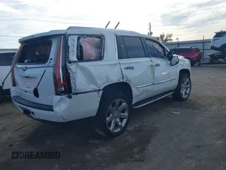 2018 Cadillac Escalade Luxury z VIN 1GYS3BKJ7JR140183, wystawiony jako IAAI lot #40769705 z przebiegiem 106 774 mil mil oraz . Historia ofert i sprzedaży dostępna na DreamBid. Obrazek 4.