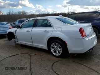2015 Chrysler 300 Limited with VIN 2C3CCAAG5FH853816, listed as a Copart auction lot 47038945 with 122,051 mi miles and Non Repairable. Bid and sale history available at carsss.com. Image 2.