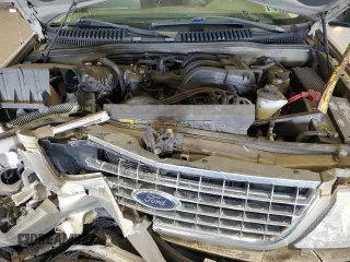 2005 Ford Explorer XLT with VIN 1FMZU73E35UA67439, listed as a Copart auction lot 60646405 with 182,153 mi miles and Salvage title. Bid and sale history available at DreamBid. Image 12.
