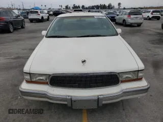 1993 Buick Roadmaster with VIN 1G4BN5377PR412501, listed as a Copart auction lot 55897325 with 76,408 mi miles and Clean Title. Bid and sale history available at DreamBid. Image 5.