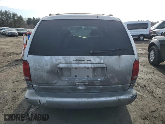 2000 Chrysler Town & Country LX z VIN 1C4GP44G2YB717718, wystawiony jako Copart lot #44685025 z przebiegiem 188 889 mil mil oraz Szkoda całkowita • Salvage title. Historia ofert i sprzedaży dostępna na DreamBid. Obrazek 6.