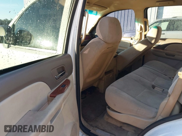 2008 GMC Yukon SLE w/3SA with VIN 1GKFC13C58R211994, listed as a IAAI auction lot 41278858 with 316,734 mi miles. Bid and sale history available at carsss.com. Image 8.