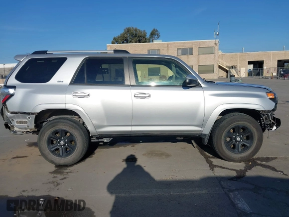 2023 Toyota 4Runner SR5 с VIN JTEMU5JR8P6155561, выставлен на аукционе IAAI как лот 41465467 с пробегом 48 228 миль миль и . История ставок и продаж доступна на DreamBid. Изображение 14.