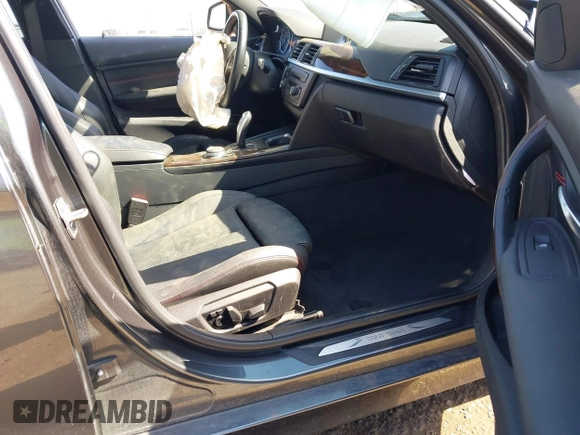 2015 BMW 3 Series 328i с VIN WBA3C1C52FP852509, выставлен на аукционе IAAI как лот 42164622 с пробегом Не указан миль и . История ставок и продаж доступна на DreamBid. Изображение 5.