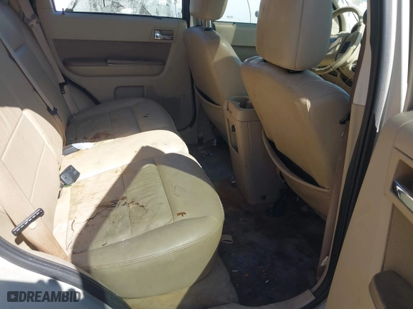 2009 Ford Escape Limited with VIN 1FMCU04709KA21968, listed as a IAAI auction lot 41769348 with 200,805 mi miles. Bid and sale history available at carsss.com. Image 8.
