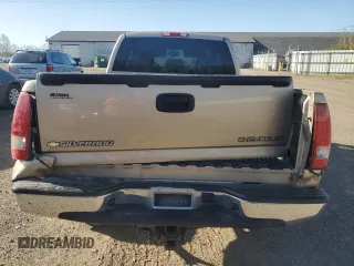2004 Chevrolet Silverado 1500 Z71 with VIN 2GCEK19T641303720, listed as a Copart auction lot 54622325 with 211,776 mi miles and Clean Title. Bid and sale history available at DreamBid. Image 6.
