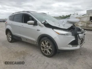 2013 Ford Escape SEL z VIN 1FMCU9H9XDUD00146, wystawiony jako Copart lot #60886165 z przebiegiem 198 557 mil mil oraz Szkoda całkowita • Salvage title. Historia ofert i sprzedaży dostępna na DreamBid. Obrazek 4.