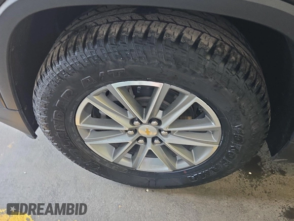 2022 Chevrolet Traverse LT Cloth with VIN 1GNEVGKW5NJ188105, listed as a IAAI auction lot 42774210 with 128,879 mi miles and . Bid and sale history available at DreamBid. Image 5.