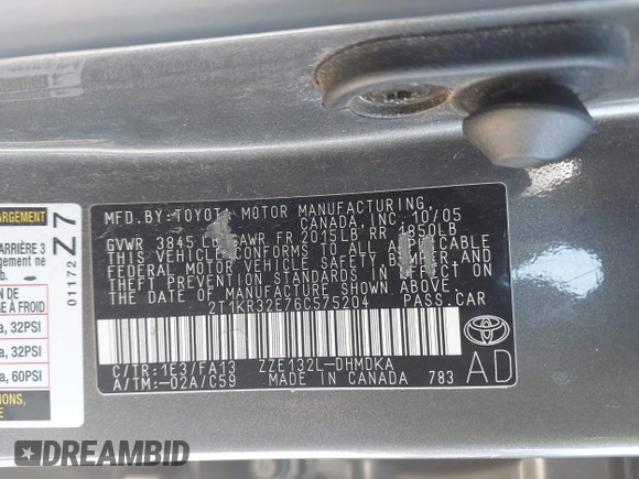 2006 Toyota Matrix STD with VIN 2T1KR32E76C575204, listed as a IAAI auction lot 42079811 with 299,999 mi miles and . Bid and sale history available at carsss.com. Image 9.