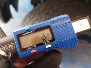 2013 Ford F-150 XL с VIN 1FTMF1EM2DKE77413, выставлен на аукционе IAAI как лот 42679287 с пробегом 185 602 миль миль и . История ставок и продаж доступна на DreamBid. Изображение 21.