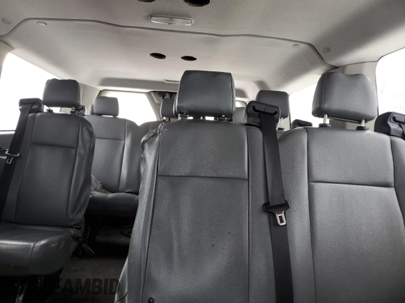 2019 Ford Transit Passenger XL z VIN 1FMZK1ZM8KKB85415, wystawiony jako Copart lot #42512895 z przebiegiem 63 835 mil mil oraz Czysty tytuł • Clean title. Historia ofert i sprzedaży dostępna na DreamBid. Obrazek 10.