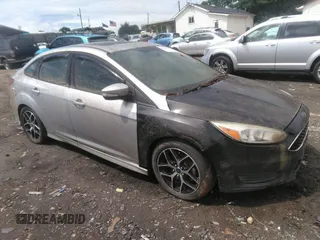 2015 Ford Focus SE с VIN 1FADP3F2XFL345234, выставлен на аукционе IAAI как лот 42402207 с пробегом Не указан миль и . История ставок и продаж доступна на DreamBid. Изображение 1.