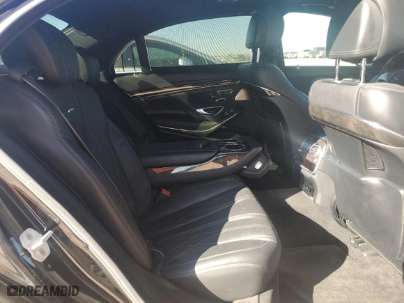 2015 Mercedes-Benz S-Class S 63 AMG with VIN WDDUG7JB2FA070548, listed as a Copart auction lot 81078264 with 33,880 mi miles and Salvage Title. Bid and sale history available at carsss.com. Image 10.