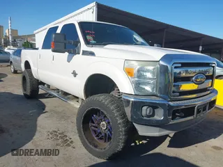 2011 Ford F-250 XL z VIN 1FT7W2BT4BEA10780, wystawiony jako IAAI lot #42345955 z przebiegiem 121 594 mil mil oraz . Historia ofert i sprzedaży dostępna na DreamBid. Obrazek 1.