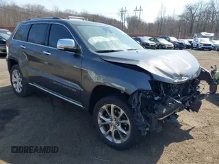 2019 Jeep Grand Cherokee Summit with VIN 1C4RJFJG1KC637757, listed as a IAAI auction lot 41803356 with 95,231 mi miles. Bid and sale history available at carsss.com. Image 1.