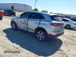 2017 Lincoln MKC Premiere with VIN 5LMCJ1C92HUL15471, listed as a IAAI auction lot 41875811 with 160,287 mi miles and . Bid and sale history available at DreamBid. Image 3.