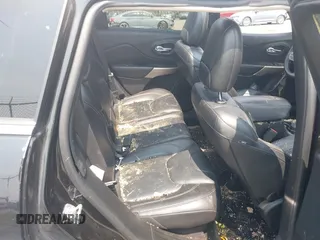 2017 Jeep Cherokee Limited с VIN 1C4PJMDS4HW631244, выставлен на аукционе IAAI как лот 42440296 с пробегом 111 461 миль миль и . История ставок и продаж доступна на DreamBid. Изображение 8.
